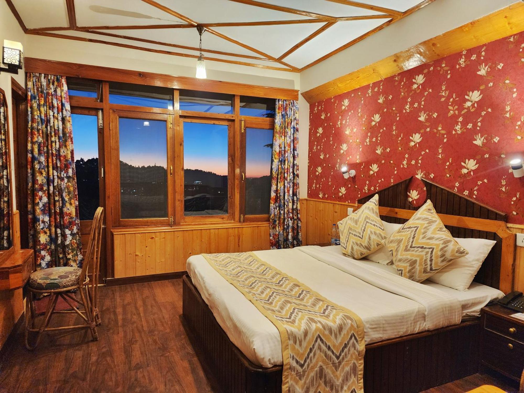 Hotel Pineview シムラー エクステリア 写真
