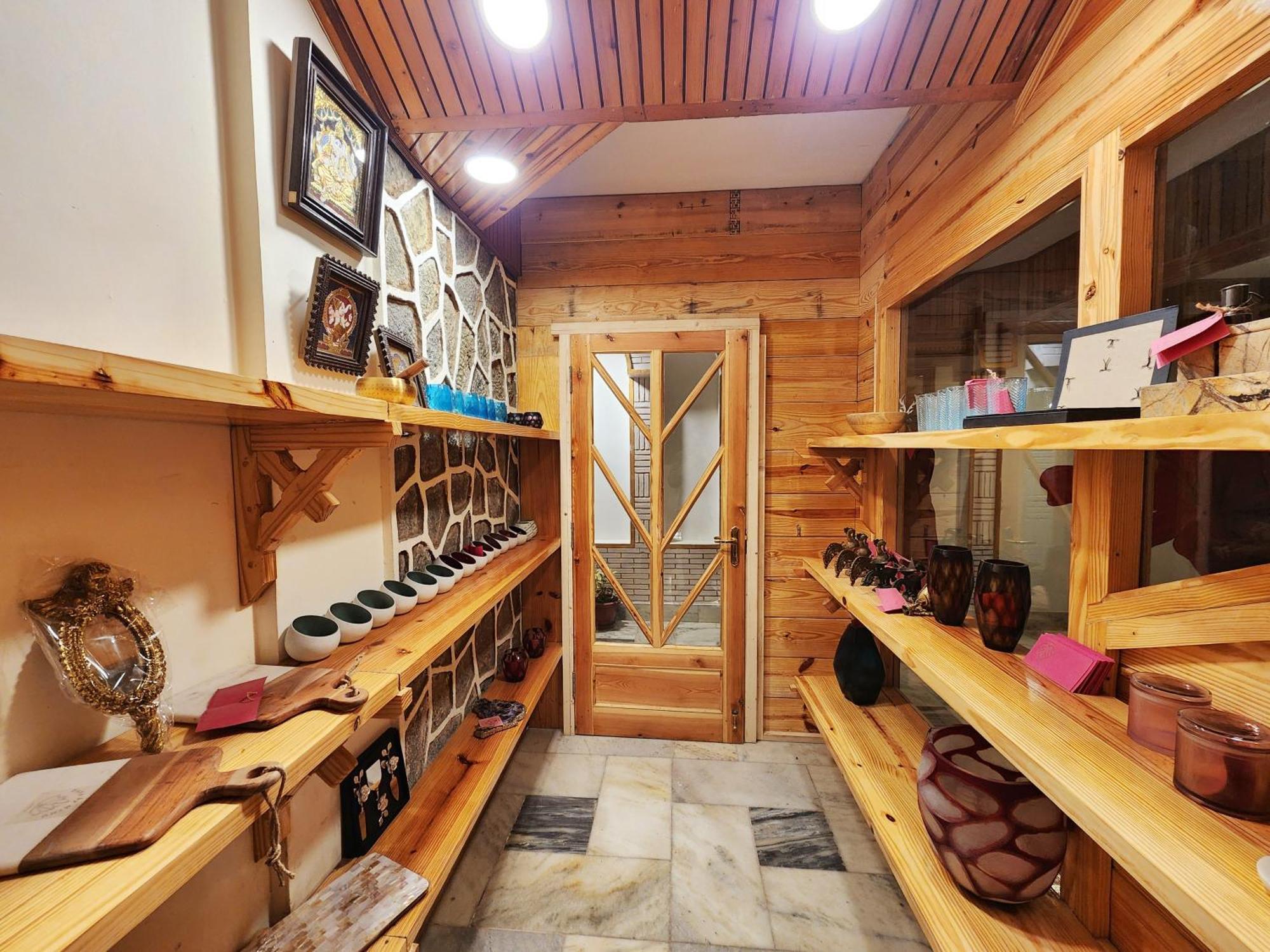 Hotel Pineview シムラー エクステリア 写真