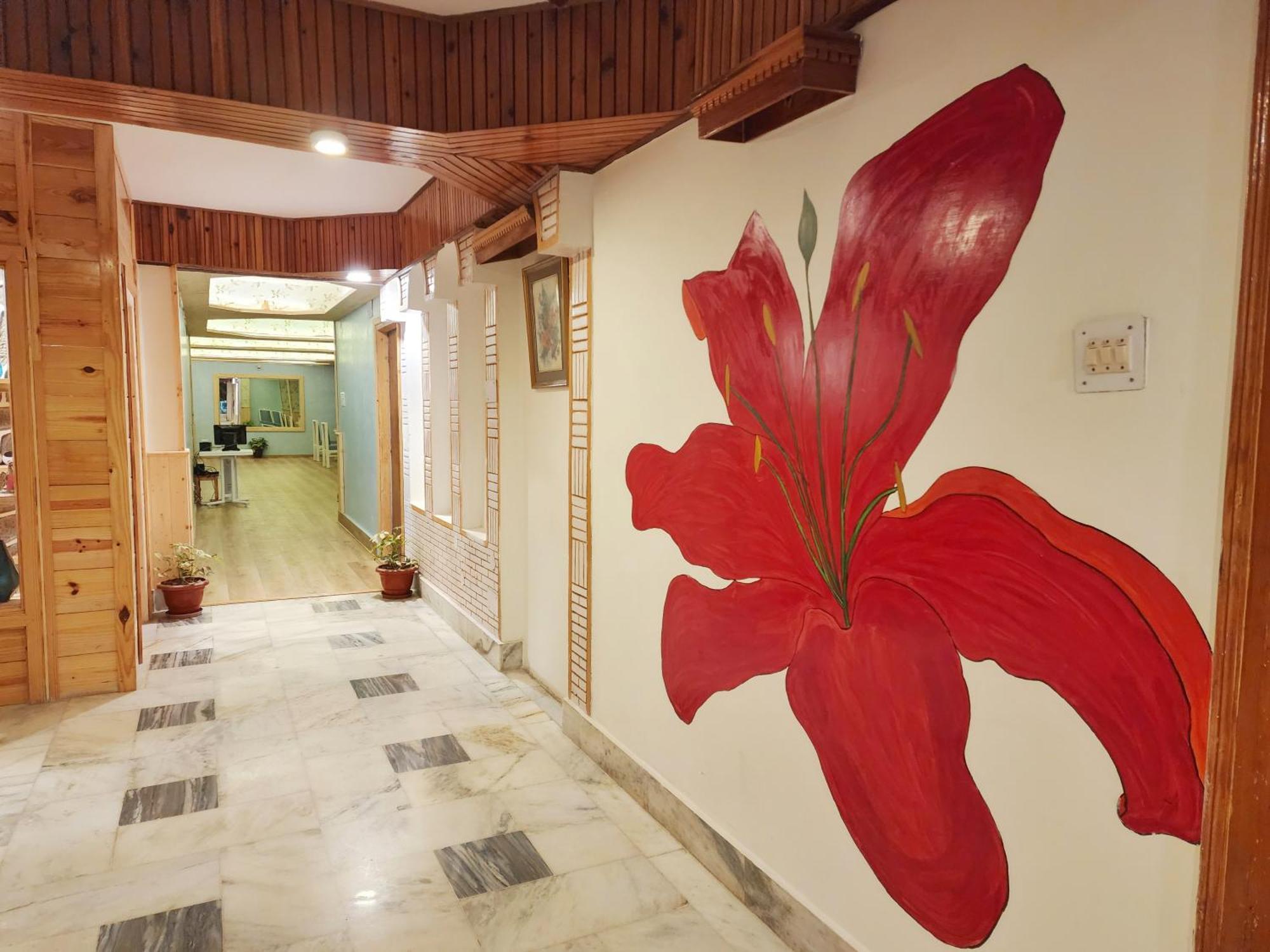 Hotel Pineview シムラー エクステリア 写真