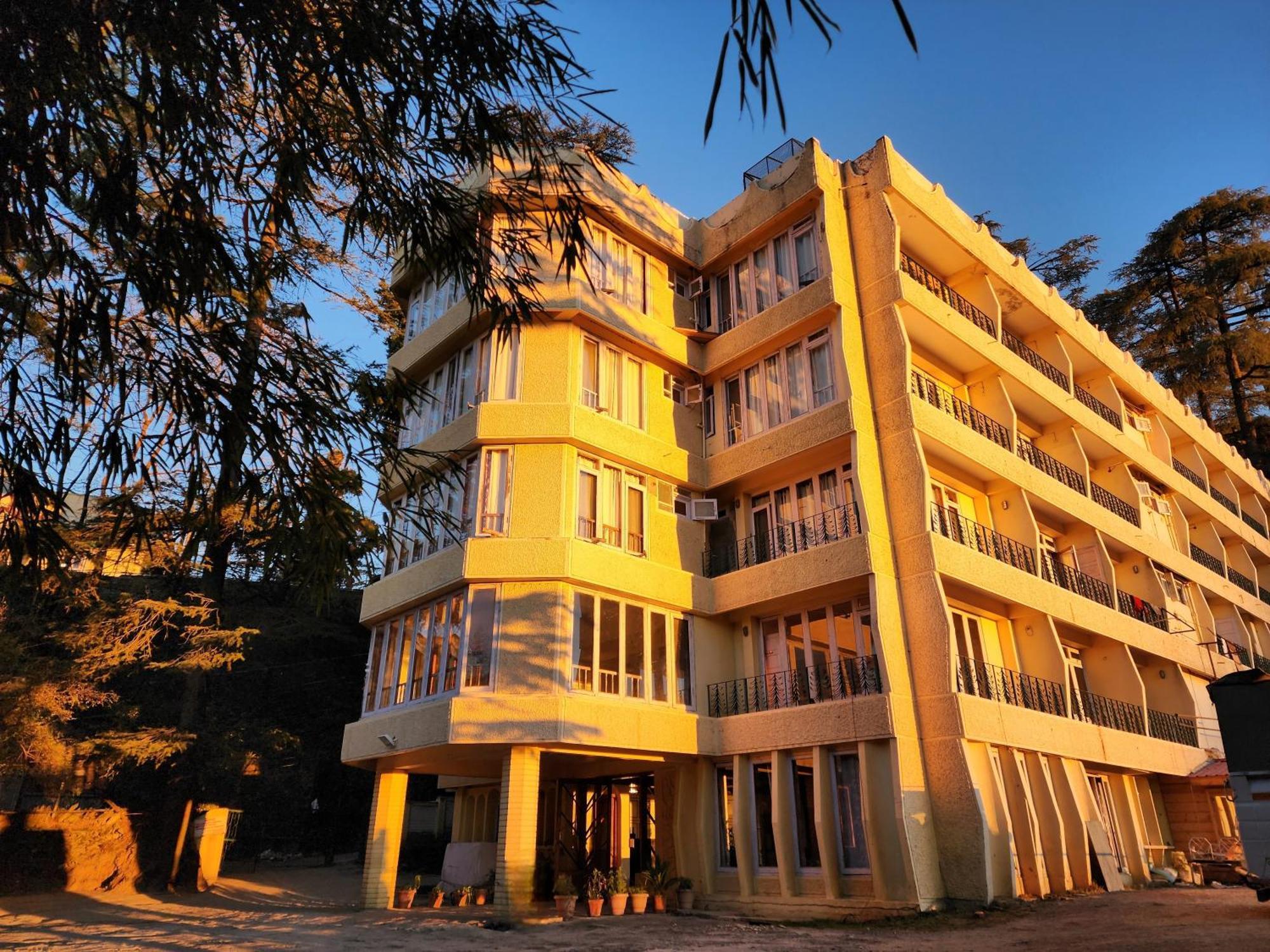 Hotel Pineview シムラー エクステリア 写真