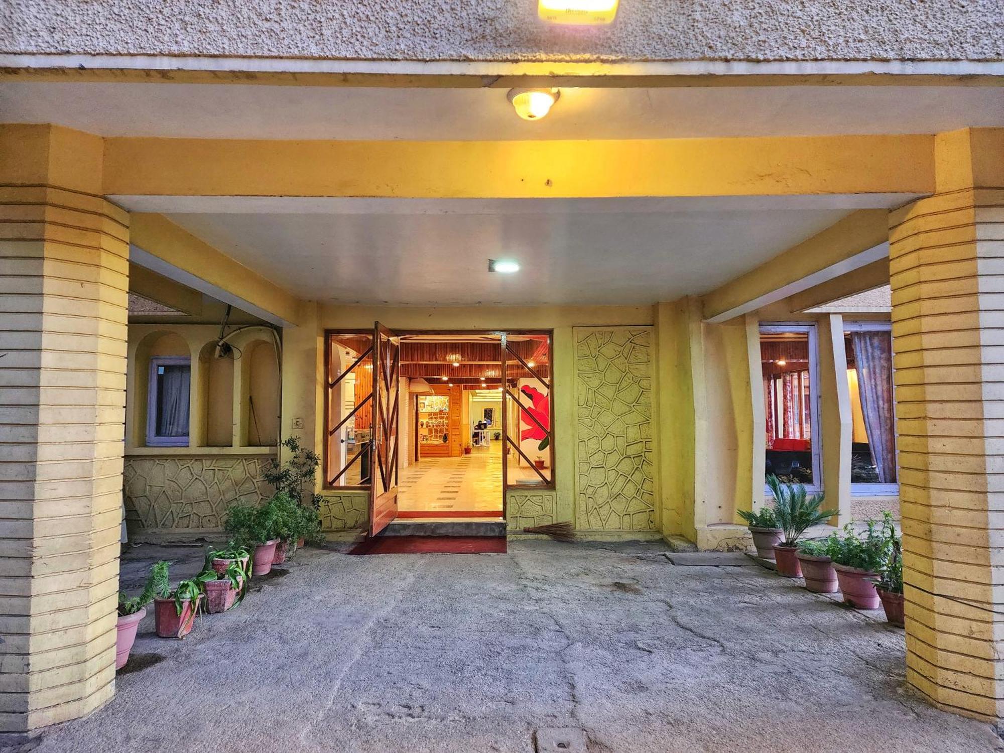 Hotel Pineview シムラー エクステリア 写真