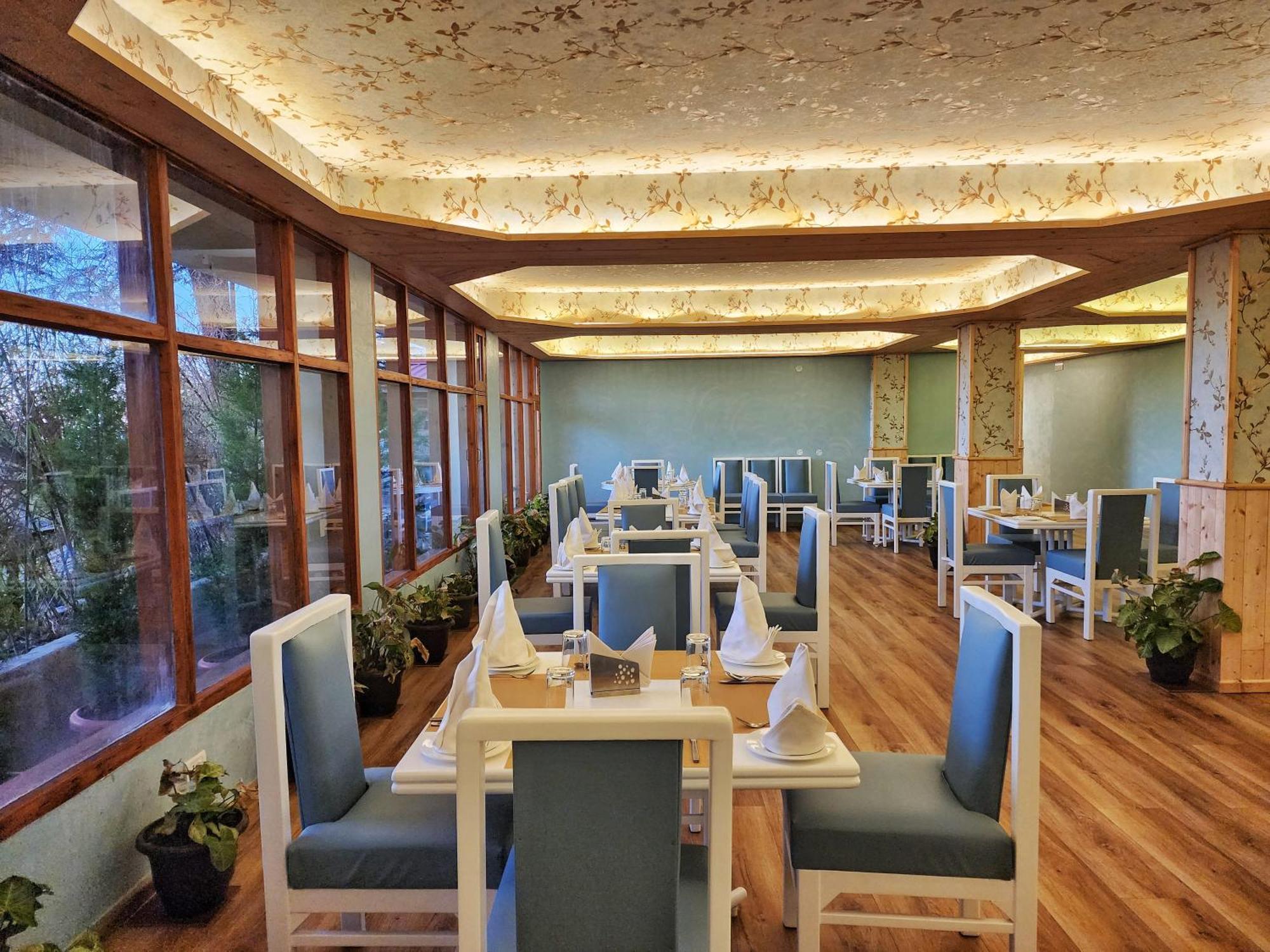 Hotel Pineview シムラー エクステリア 写真