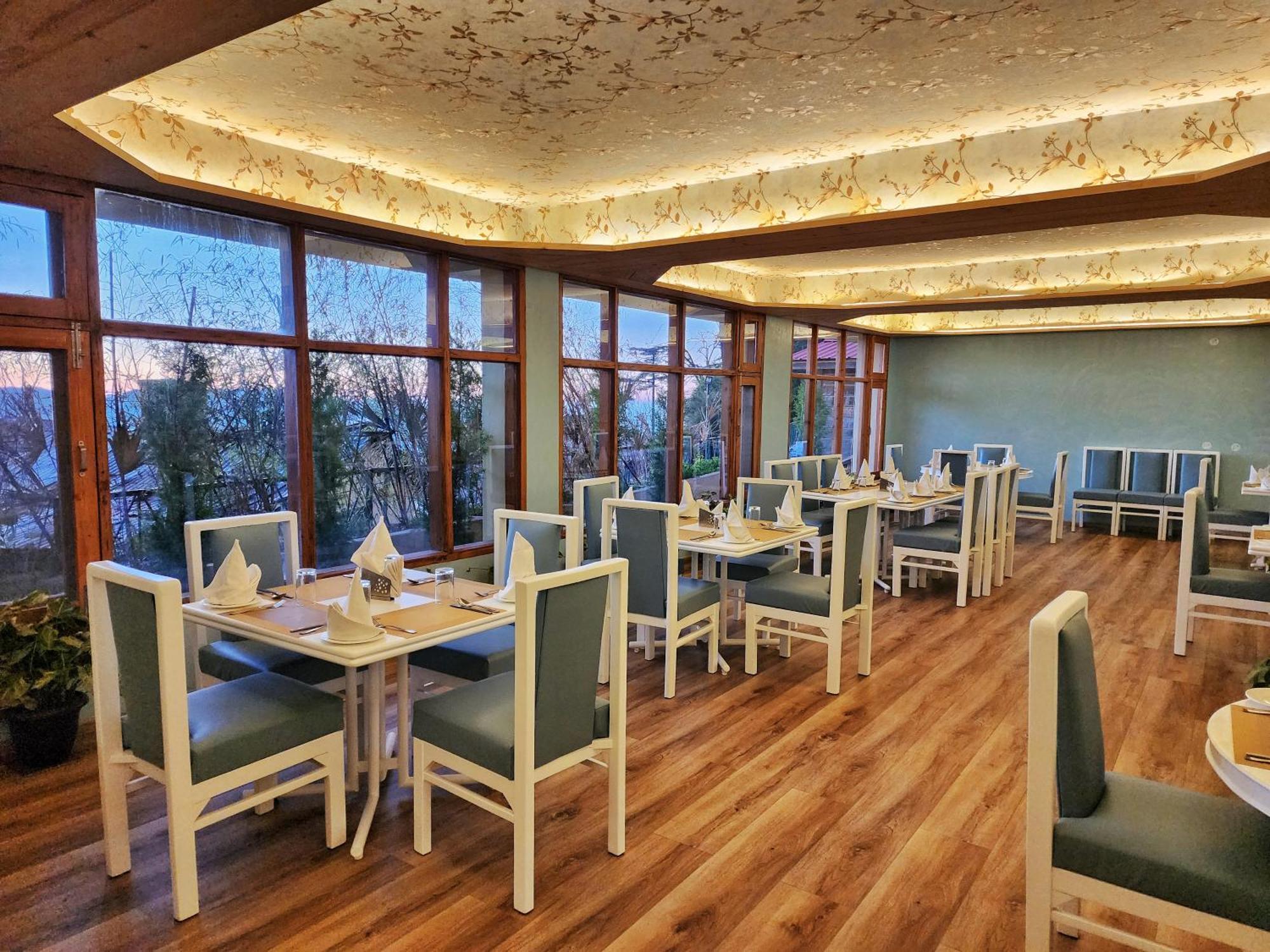 Hotel Pineview シムラー エクステリア 写真