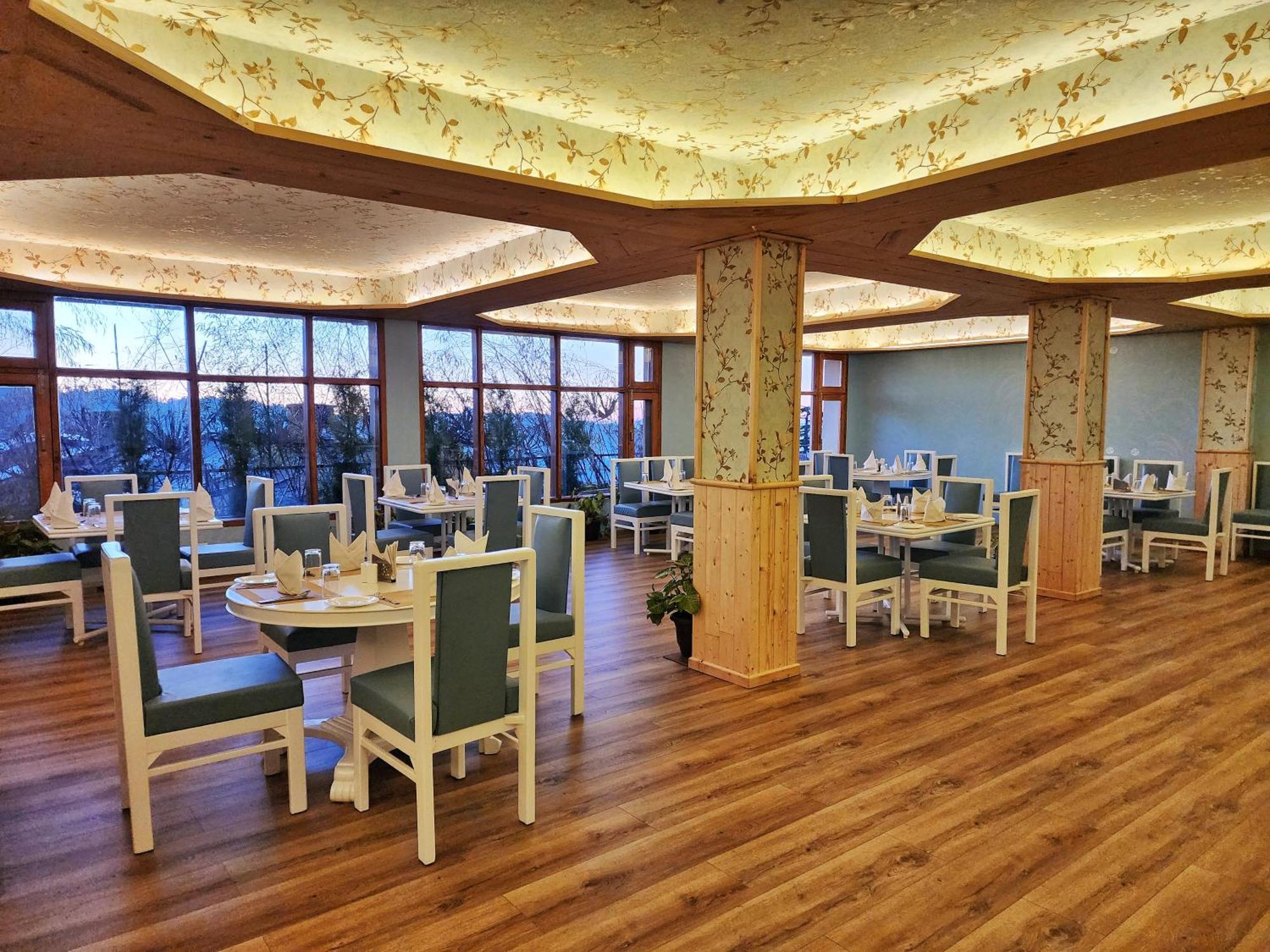 Hotel Pineview シムラー エクステリア 写真