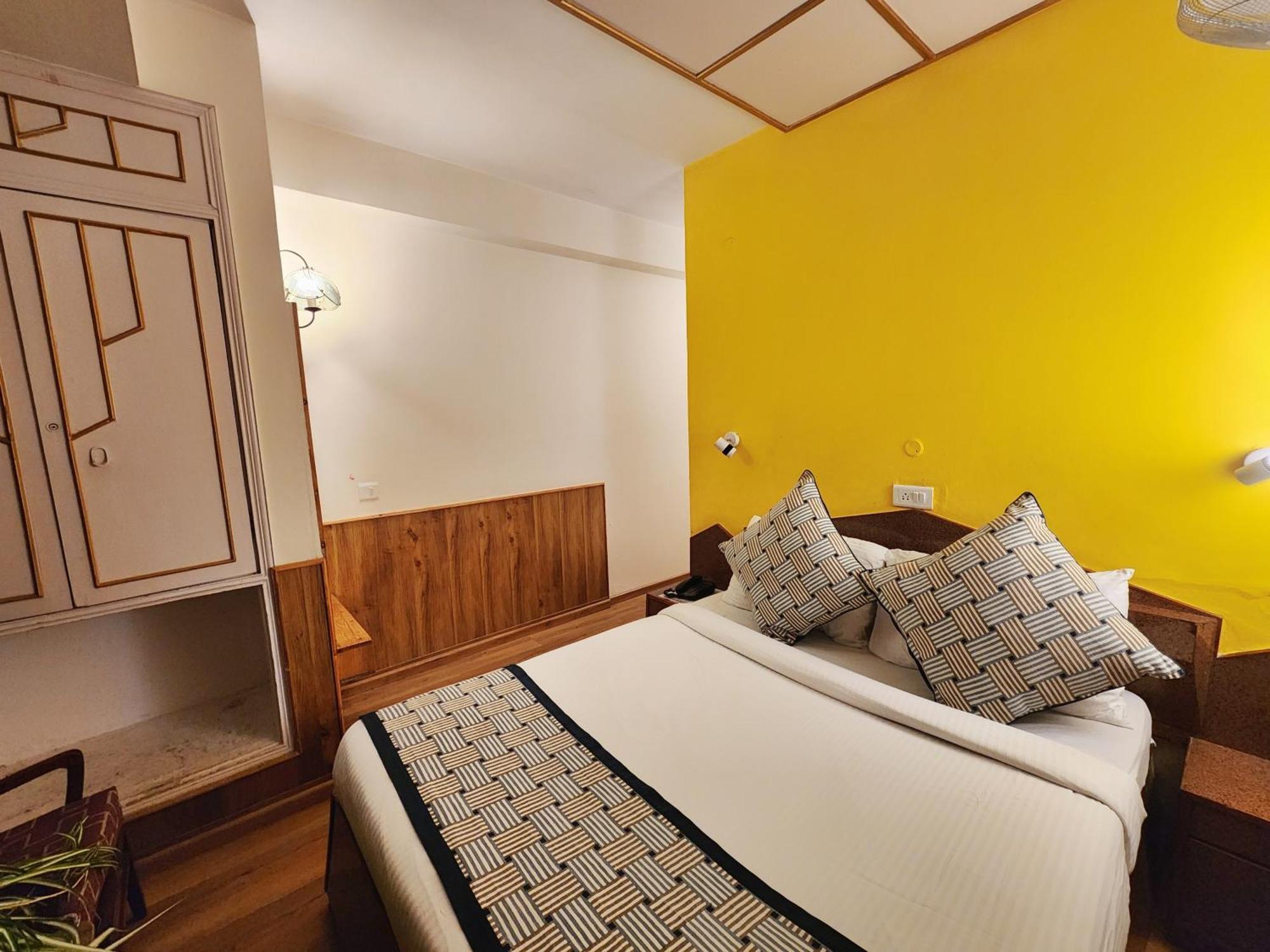 Hotel Pineview シムラー エクステリア 写真